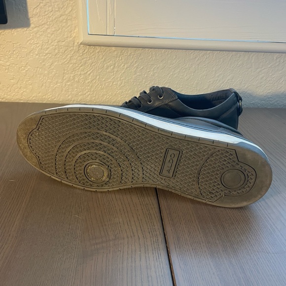 Size 11 Men’s Dark Gray Soft Leather Aldo Sneaker Shoes Stylish - Picture 5 of 5